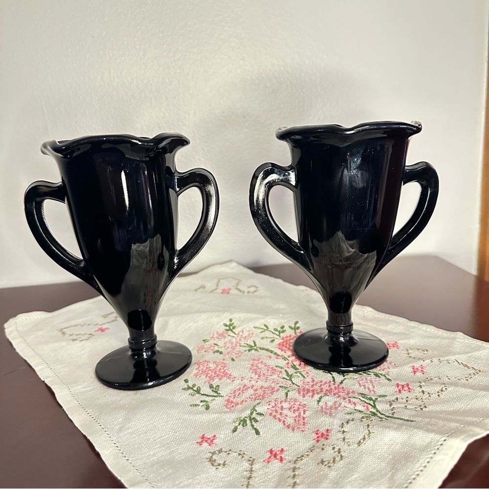 Set of 2 L.E. Smith Black Glass Trophy Vases – 1930s Ruffled Edge & Handles